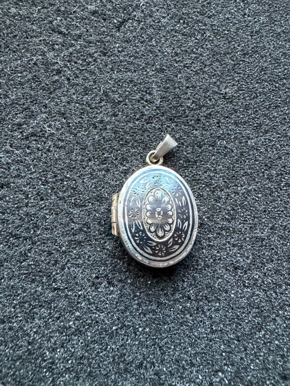 Vintage Russian Niello Silver 875 Floral Oval Traditional Locket Pendant